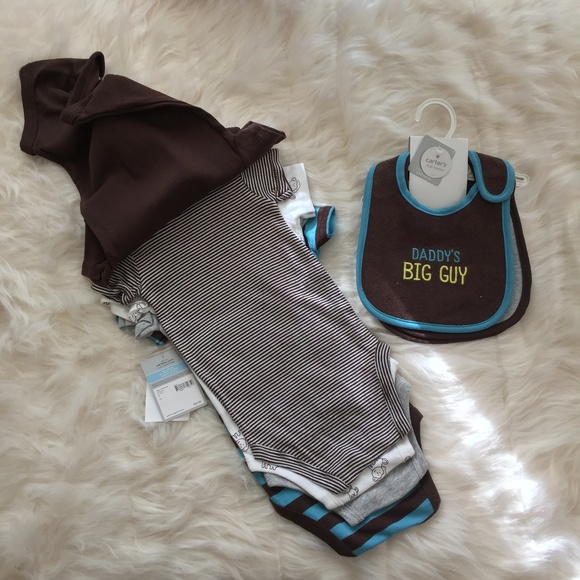 NWT! Bundle of Carter's 5 Bodysuits & 3 Bibs - Picture 3 of 6